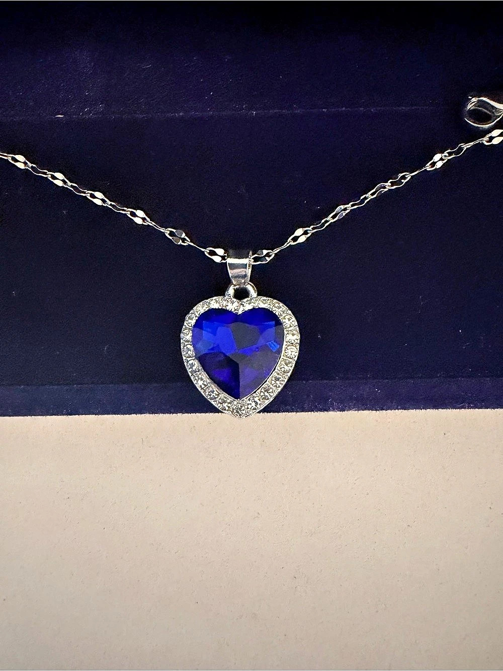 BRAND NEW Blue Heart Pendant Necklace Never Used